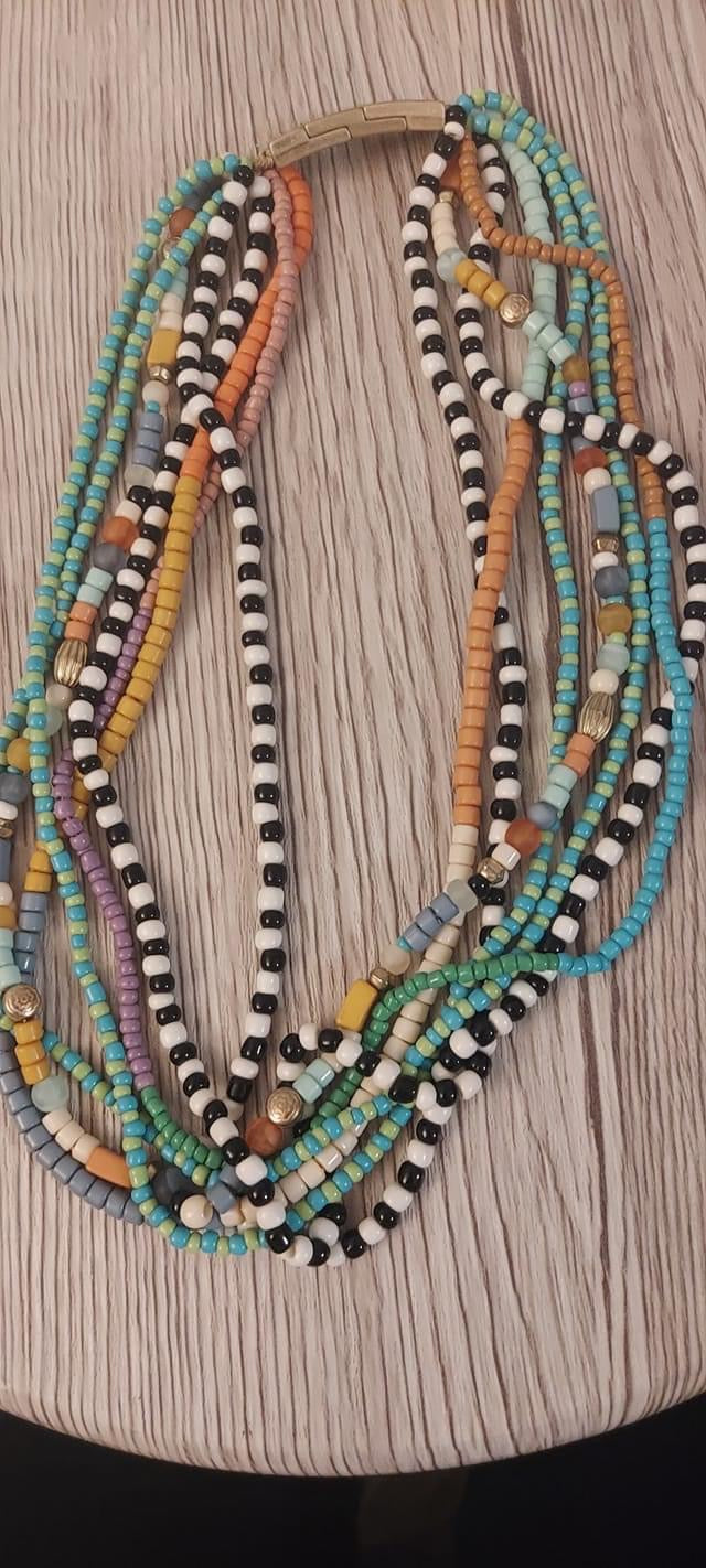 Margie Necklace (magnetic closure/ Seed beads)